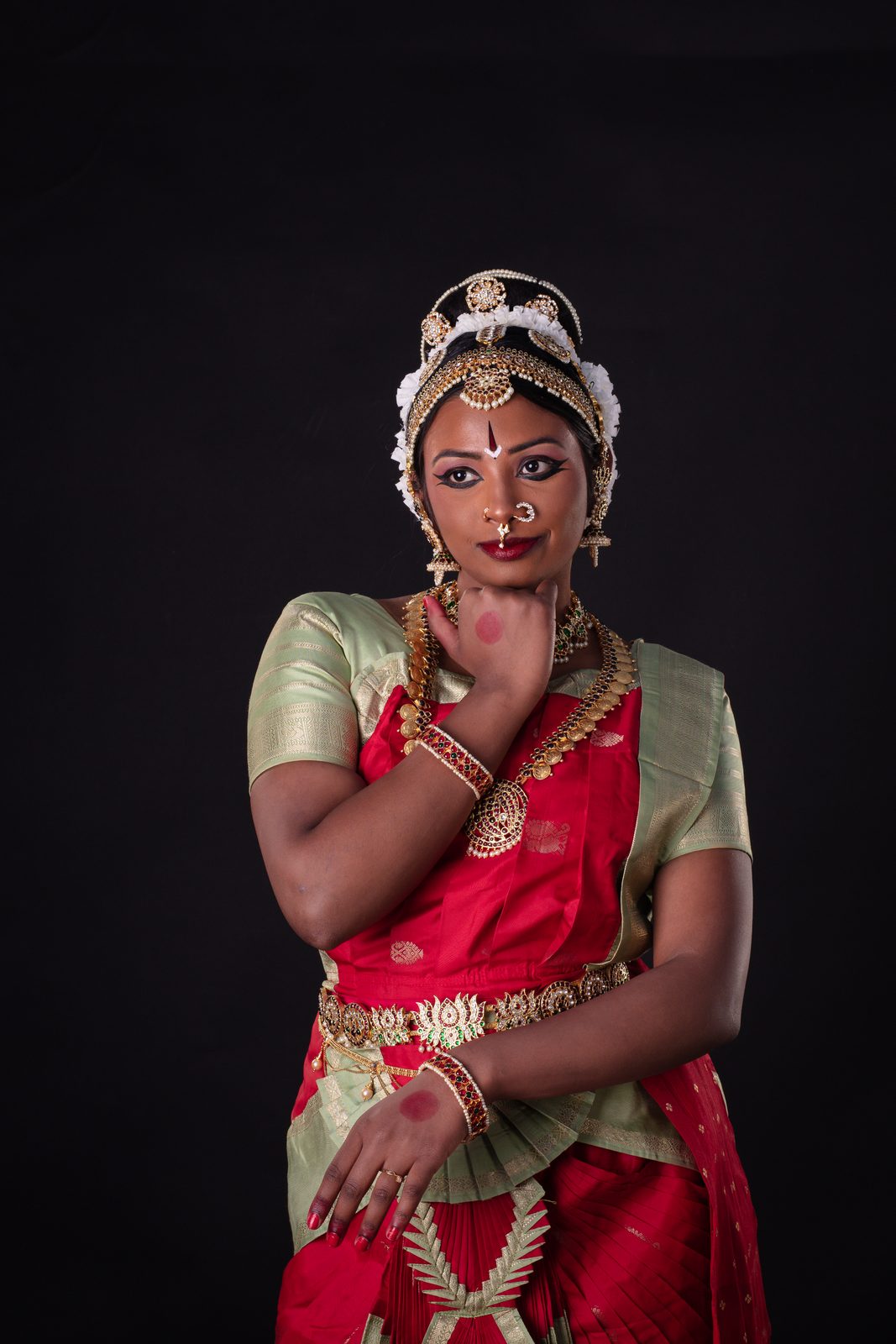 Sruthi Mohankumar - Center